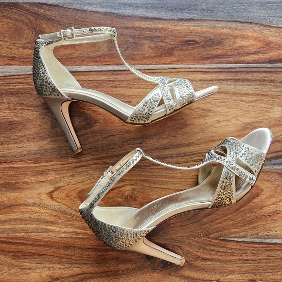 Gorgeous Antonio Melani Sparkle Embellished Gold Heels Size 8 - Picture 4 of 9